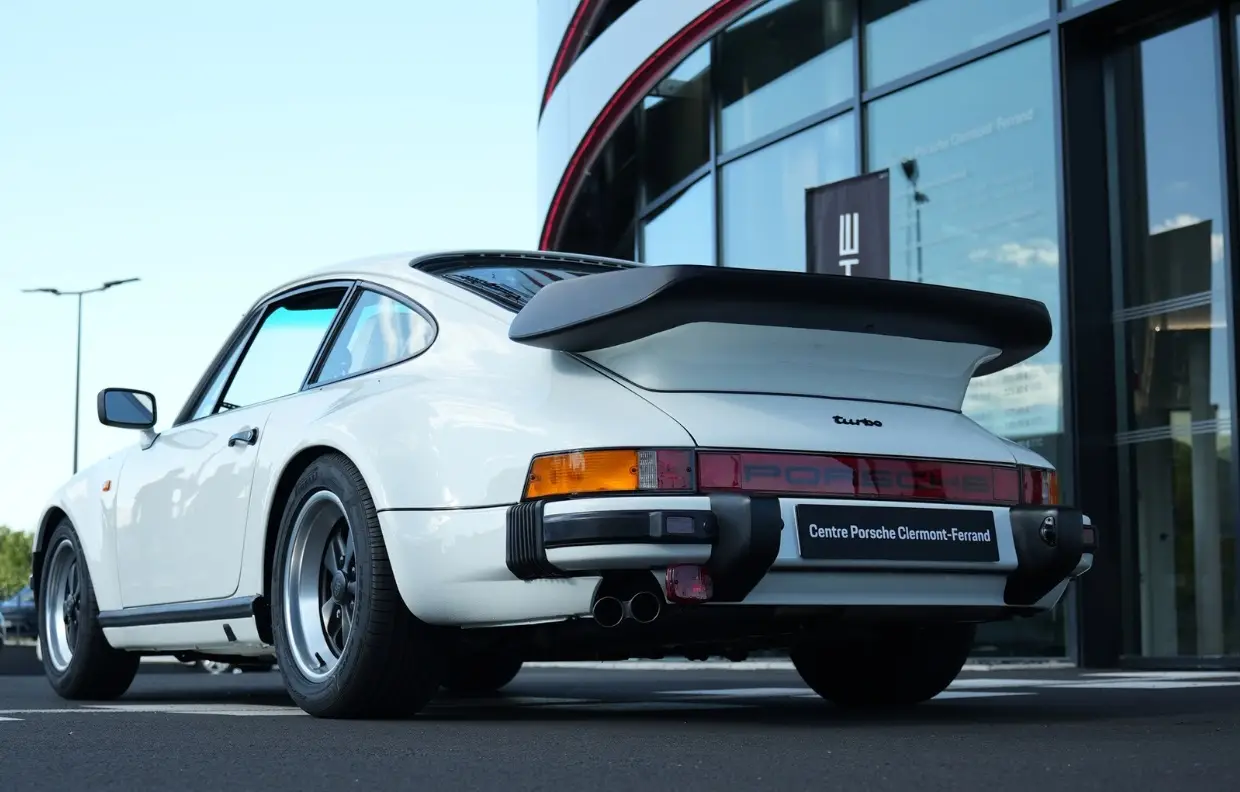 930 Turbo : le défi de la restauration intégrale par le Centre Porsche Clermont-Ferrand