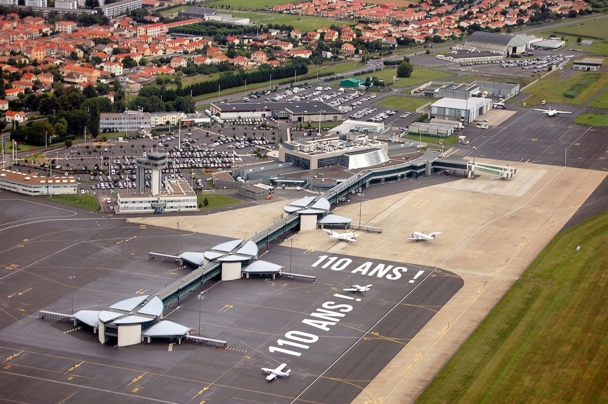 110 ans d’histoire : L’aéroport de Clermont-Ferrand, de la première piste en béton au ciel du futur