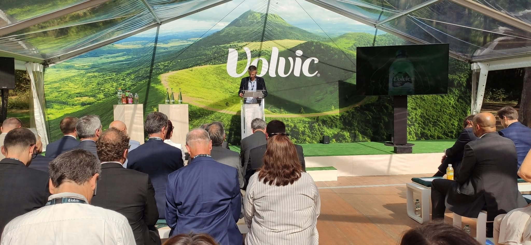 50 ans du Chancet : Quand l&rsquo;eau de Volvic fait un « break » volcanique et s&rsquo;offre une cure de jouvence à 50 millions !